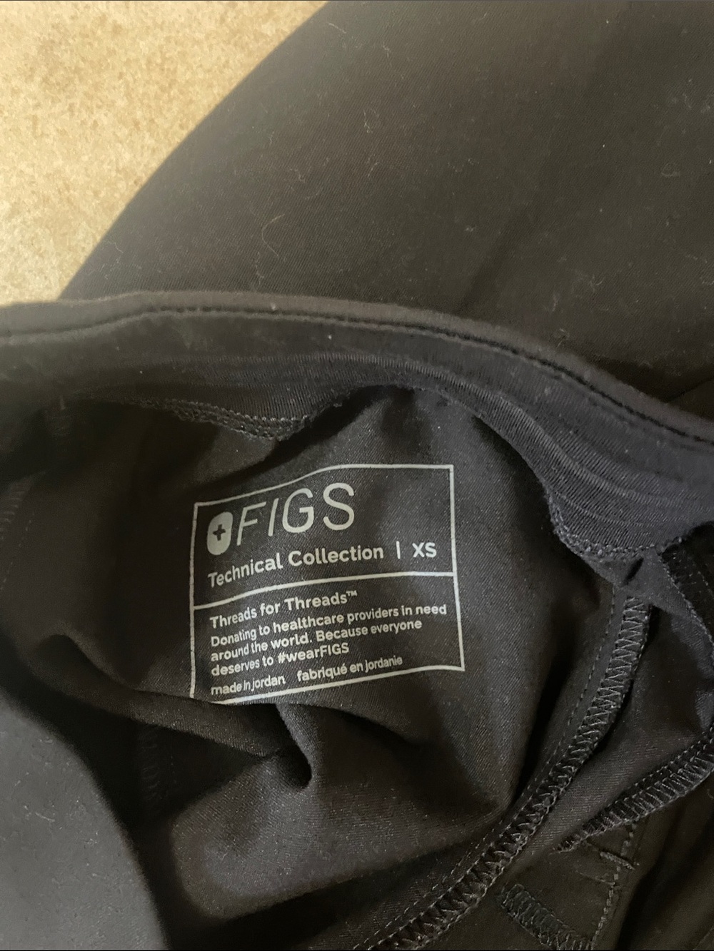 Figs Black Medical Scrub Jogger Pants - Picture 3 of 4